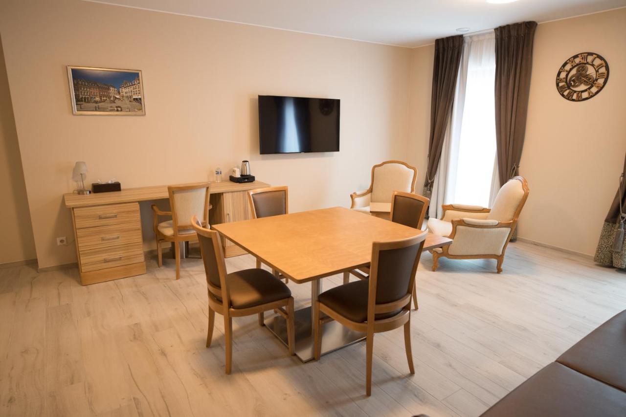 דיפרדאנג' Gulliver Tower Hotel מראה חיצוני תמונה